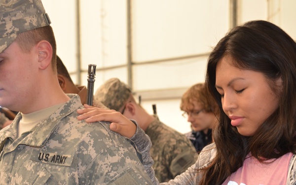 392nd Expeditionary Signal Battalion deploys approximately 300 communication soldiers to Middle East