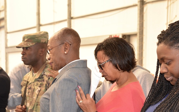 392nd Expeditionary Signal Battalion deploys approximately 300 communication soldiers to Middle East