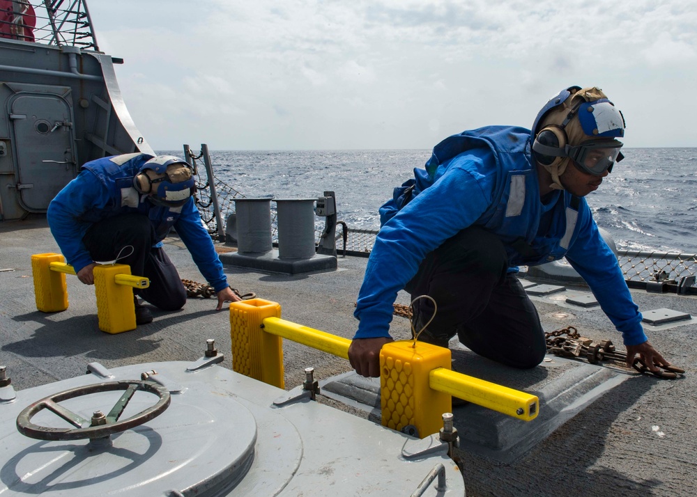 USS Stout (DDG 55) Flight Operations