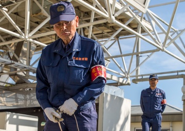 Marines, Japanese sniff out explosives