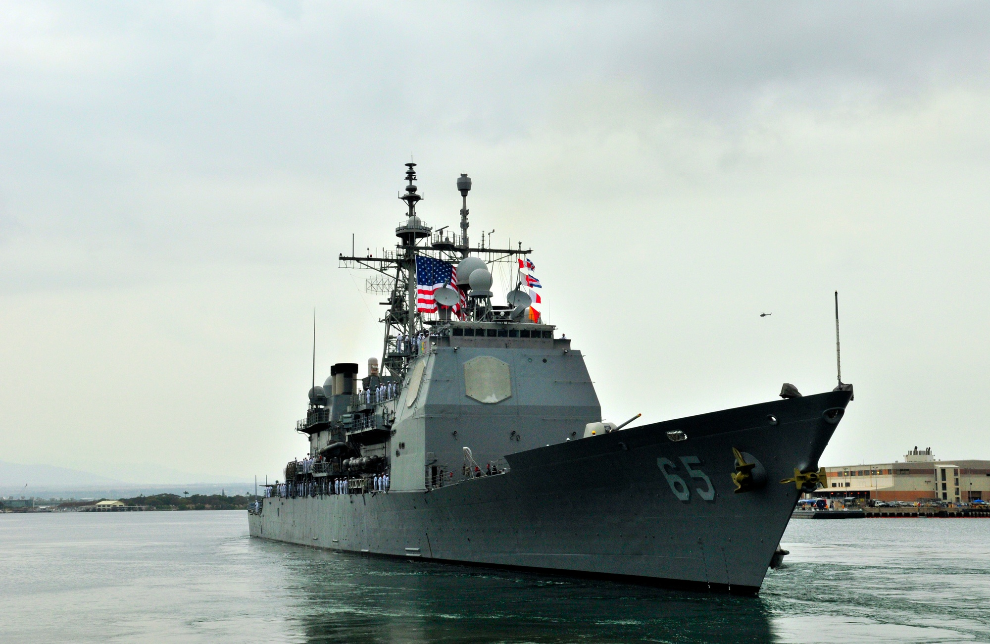H*O様 USS CG-72 & CG-65 チャレンジコイン 1024px-USS_Chosin_(CG_65)