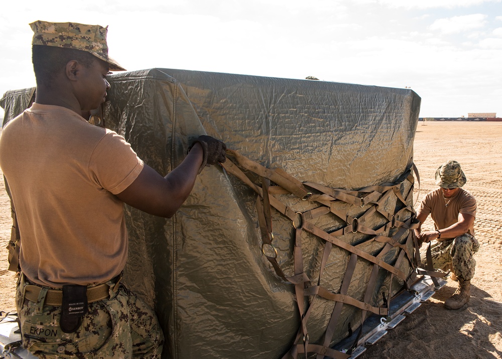 DVIDS - Images - Joint Offload Exercise in U.S. 5th Fleet Area Of ...