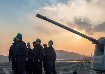 USS Benfold sea and anchor detail