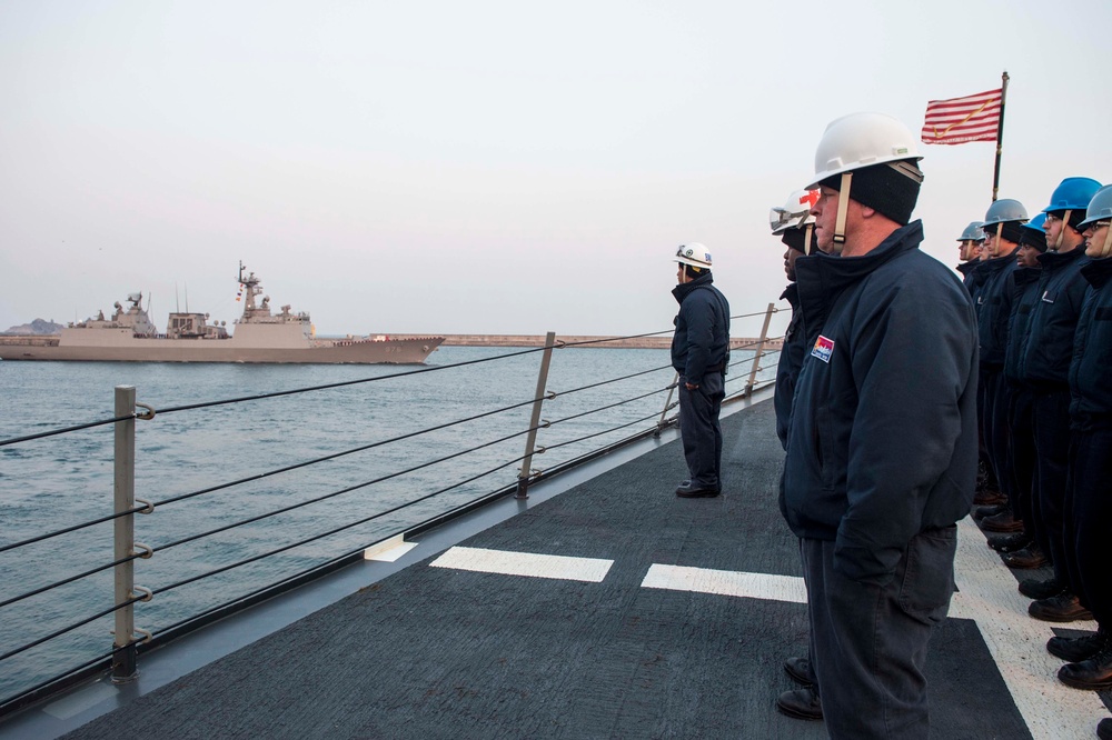 USS Benfold sea and anchor detail