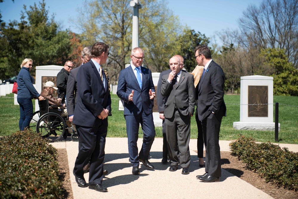 Republic of Estonia Minister of Defence lays a wreath at the Tomb of the Unknown Soldier in Arlington National Cemetery