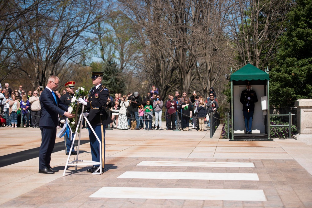 Republic of Estonia Minister of Defence lays a wreath at the Tomb of the Unknown Soldier in Arlington National Cemetery