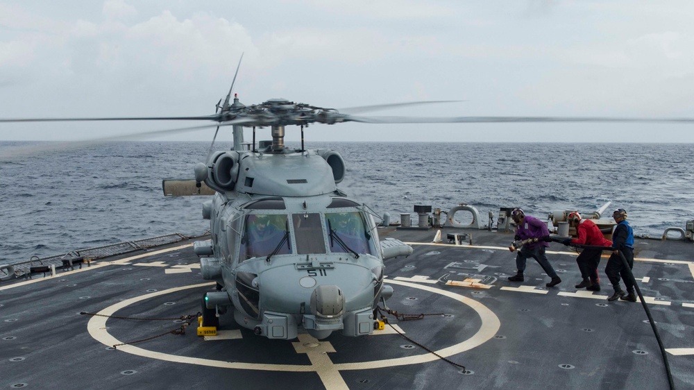 USS Stout (DDG 55) Refuel