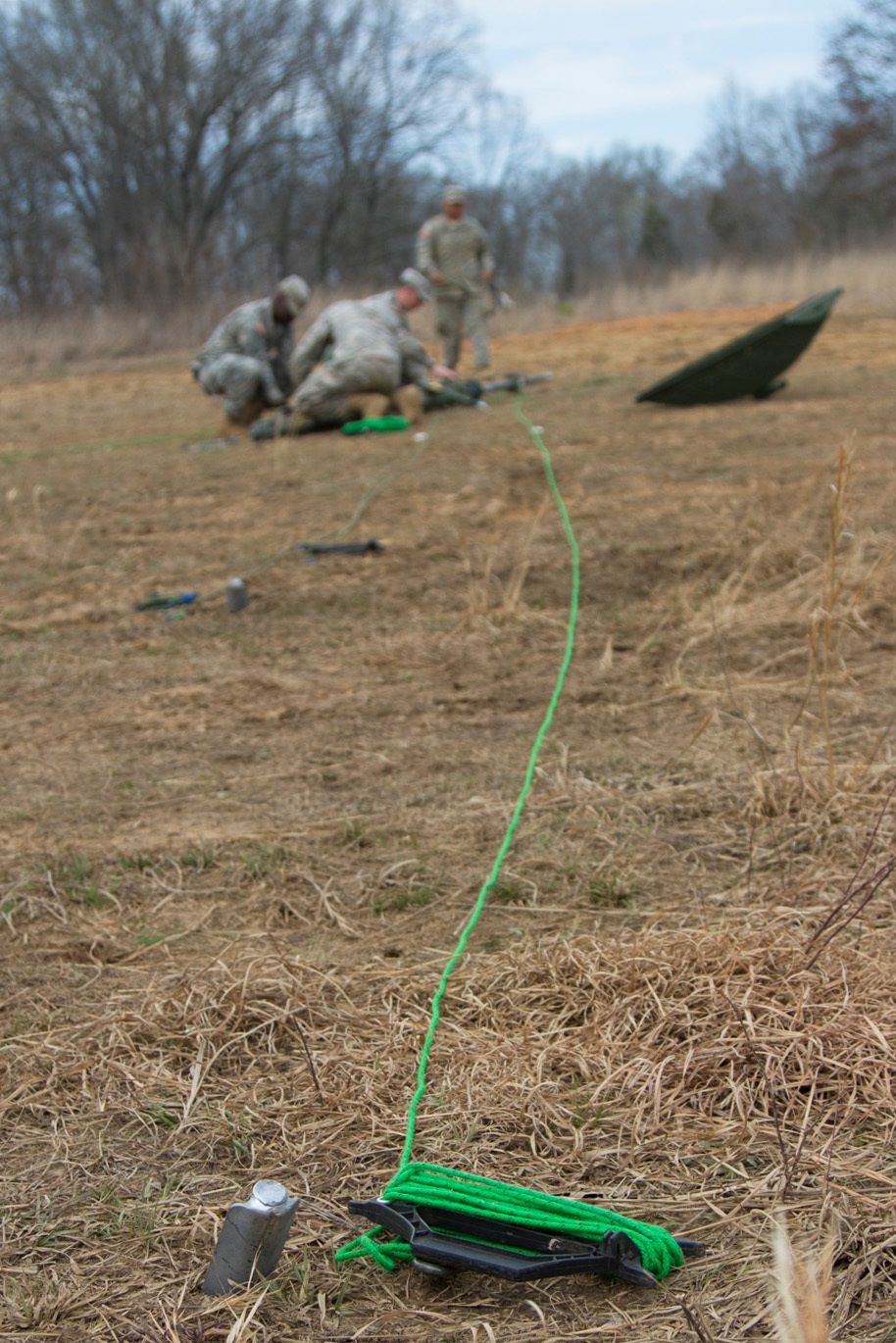 Signal Soldiers sharpen combat skills at FTX