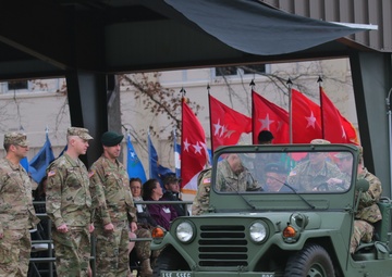 Beret flash changeover ceremony ties together past, present 5th Special Forces Group (Airborne) Soldiers