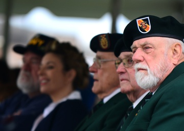 Beret flash changeover ceremony ties together past, present 5th Special Forces Group (Airborne) Soldiers