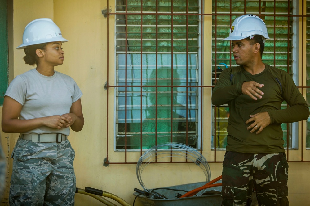 U.S. Air Force and Philippine Army build a school for Balikatan 2016