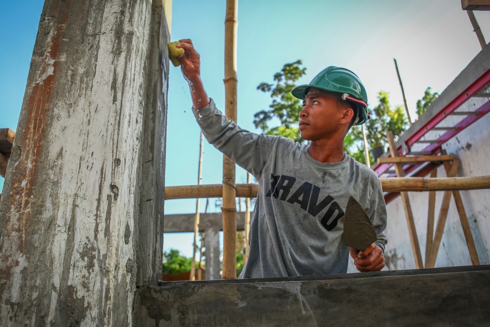 U.S. Air Force and Philippine Army build a school for Balikatan 2016