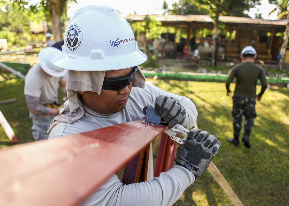 U.S. Air Force and Philippine Army build a school for Balikatan 2016