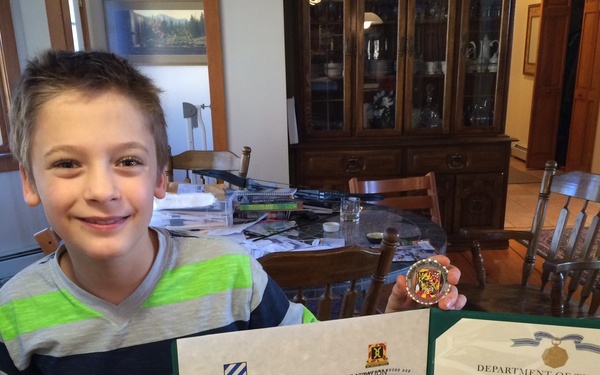 Going above and beyond: Pilot re-unites boy with favorite stuffed animal toy