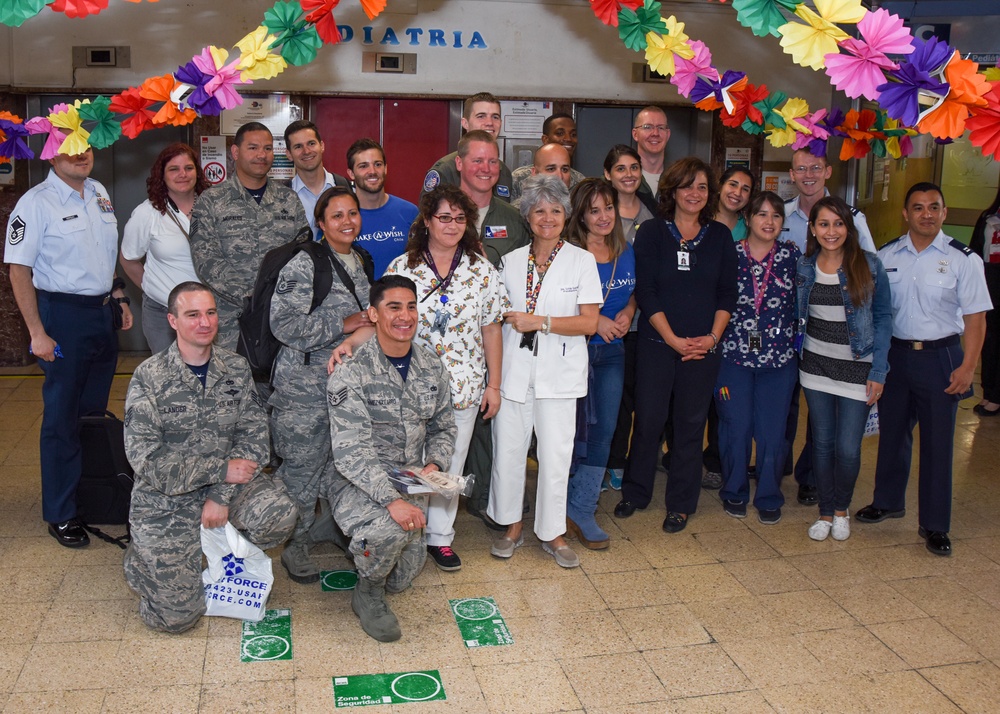 Team Air Force visits children