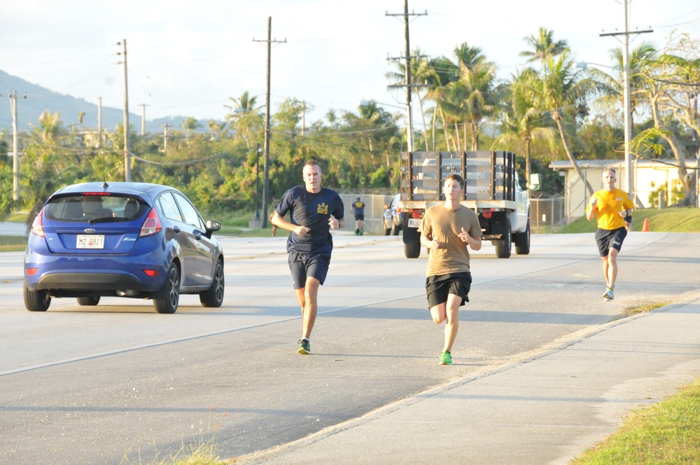 Cmdr. Coe, CO, USS Key West, finishes the CPO Birthday 5K at NBG