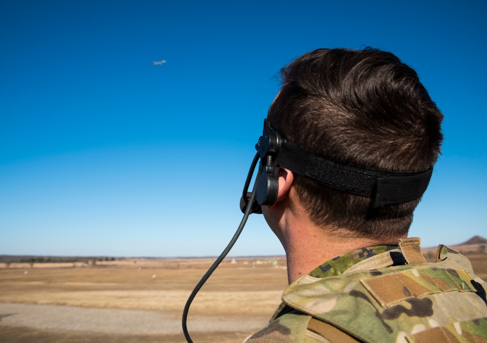 Canadian forces come to Razorback Range to train with 188th Wing