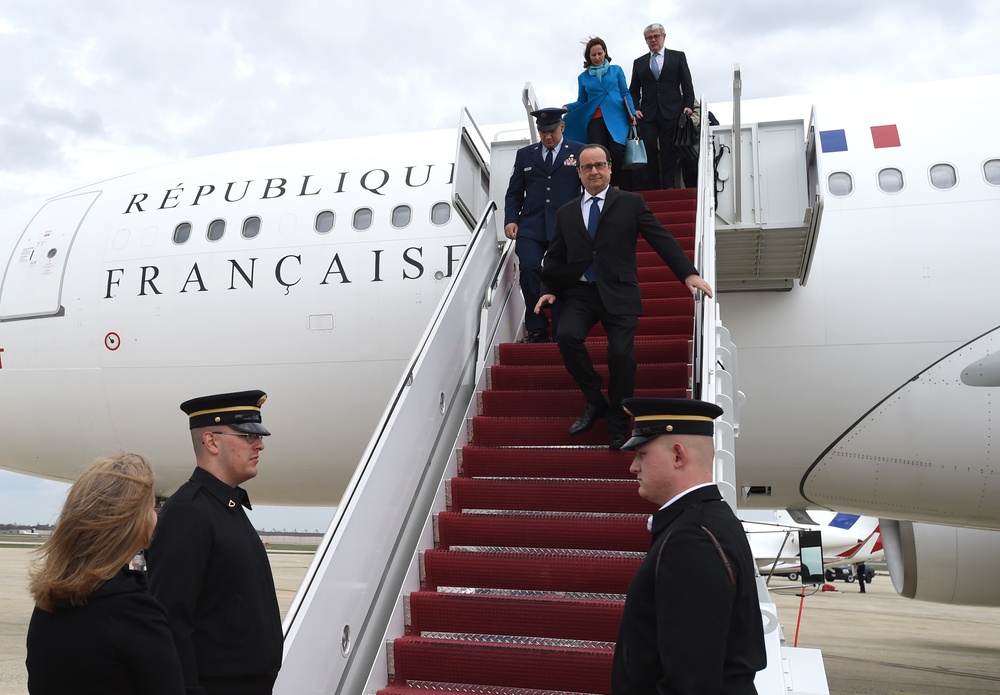 France arrives for 2016 Nuclear Security Summit