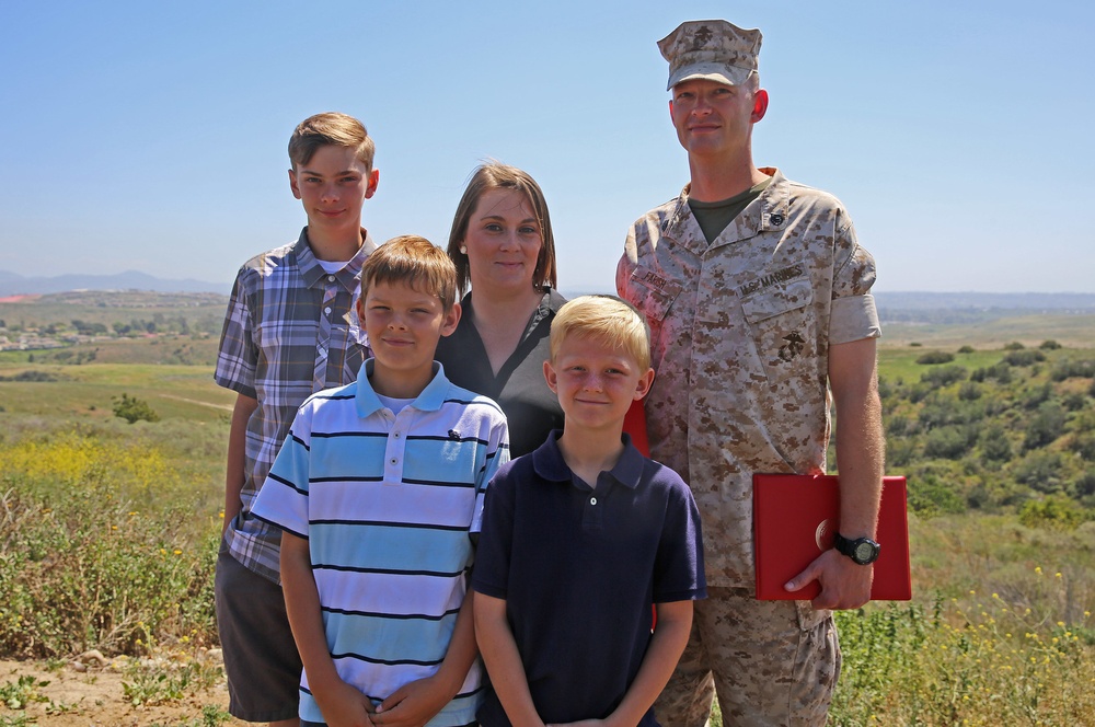 Camp Pendleton Marine awarded for rescuing girl