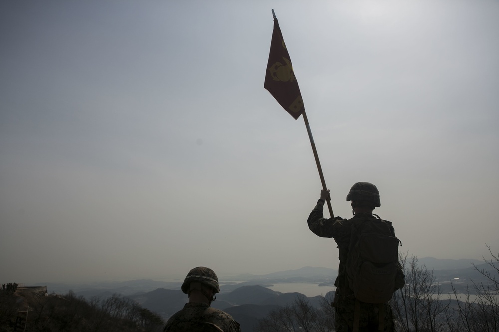 Lava Dogs Train at Korean Ranger Course