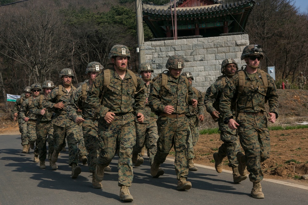 Lava Dogs Train at Korean Ranger Course