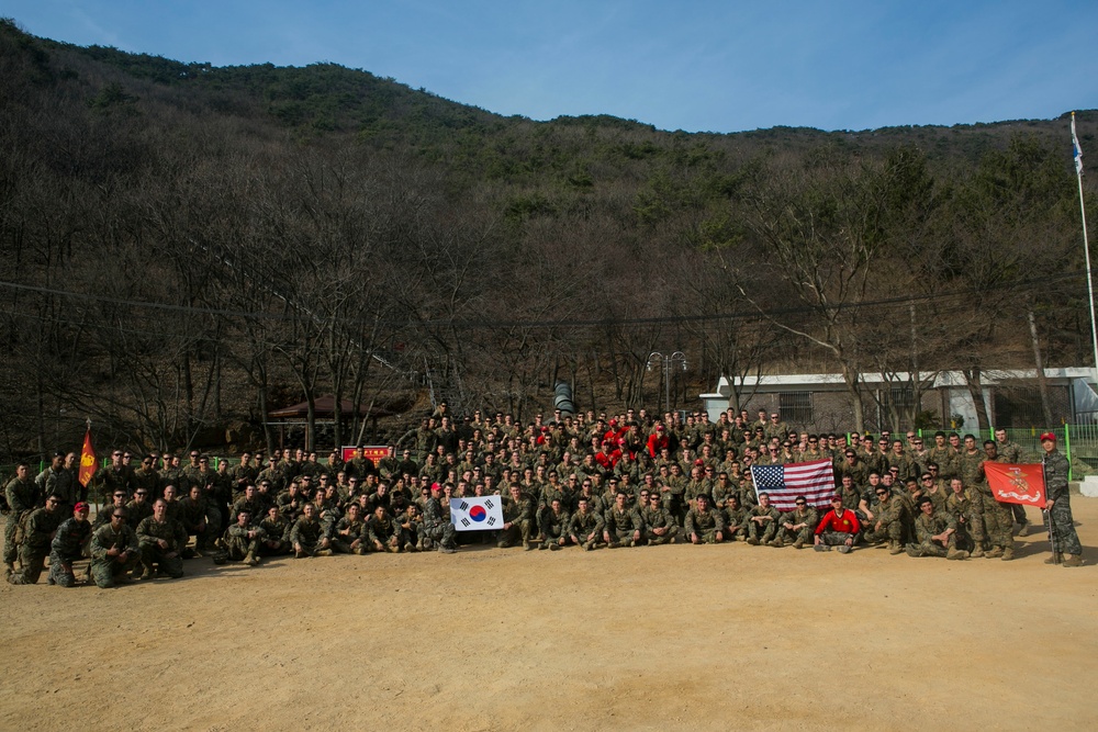 Lava Dogs Train at Korean Ranger Course