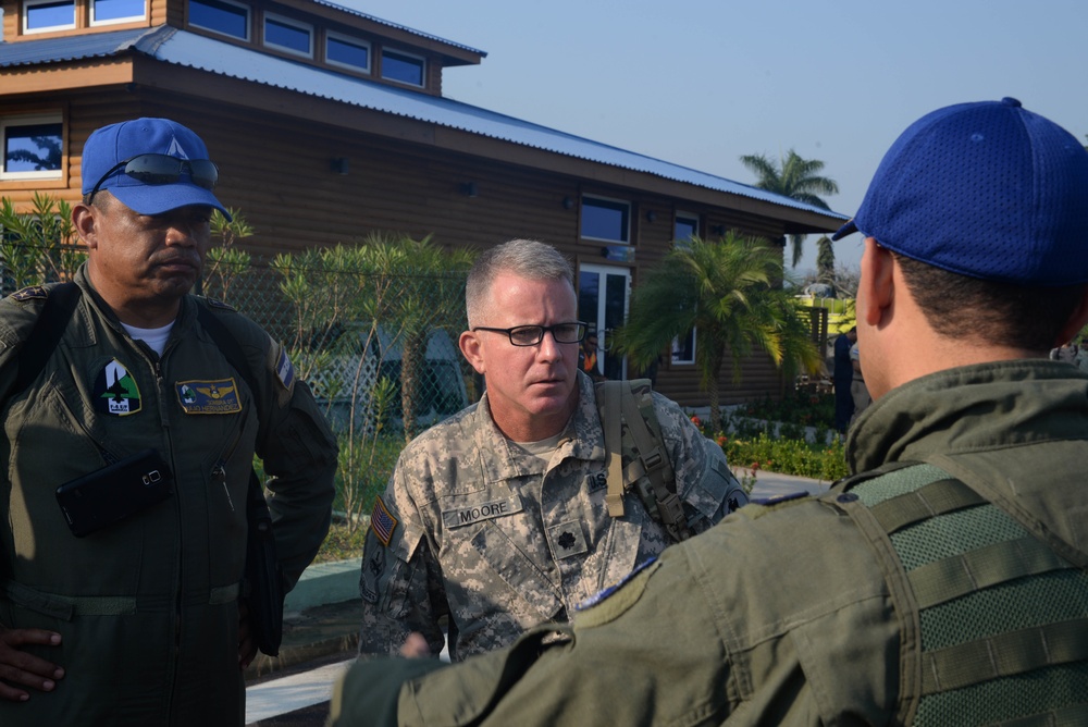 JTF-Bravo Supports Honduras Military in putting out a forest fire.