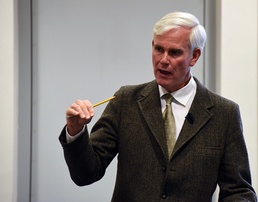 Marshall Center English Enhancement Program Lessens Confusion