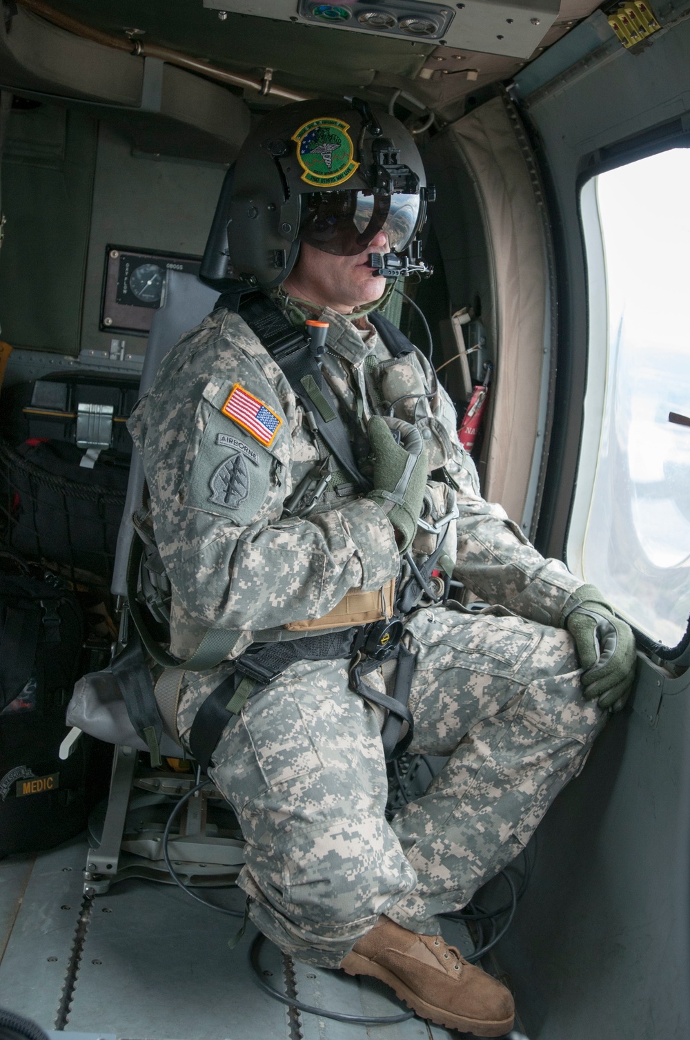 Soldiers Conduct Medevac Training