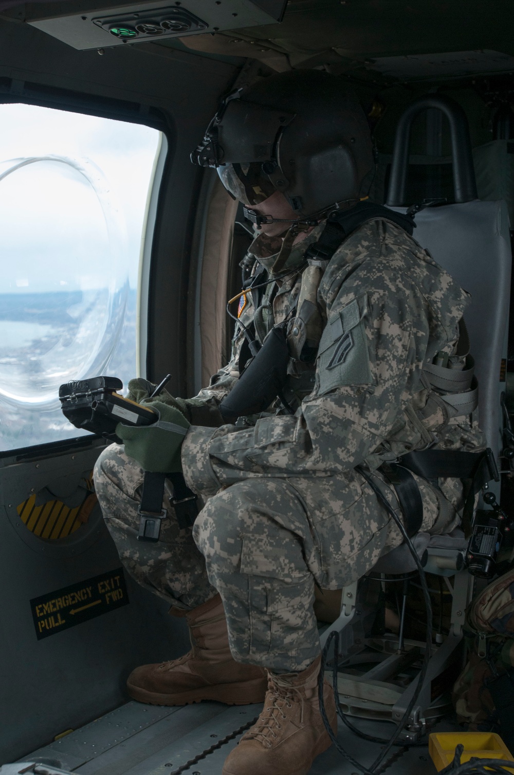 Soldiers Conduct Medevac Training