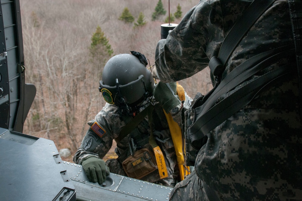 Soldiers Conduct Medevac Training