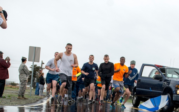 102IW Organizes SAPR 5K