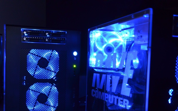 TARDEC hosts DARPA for GXV-T workshop