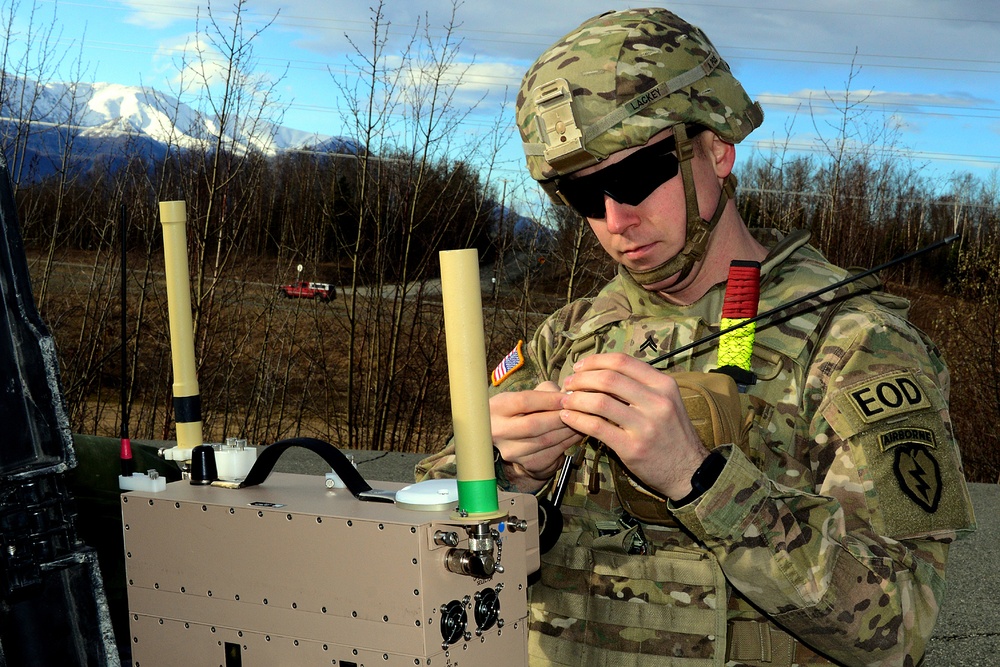 EOD takes part in Alaska Shield