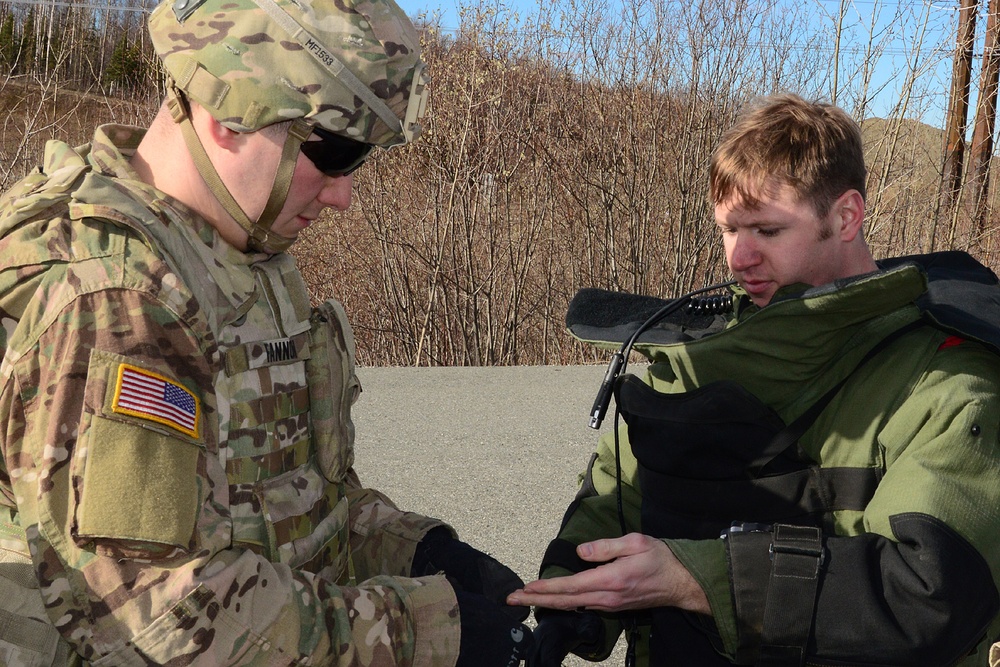 EOD takes part in Alaska Shield