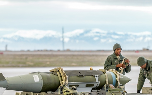 The Perfect Storm - ‘Thunder’ and ‘Lightning’ strike during joint aerial tests