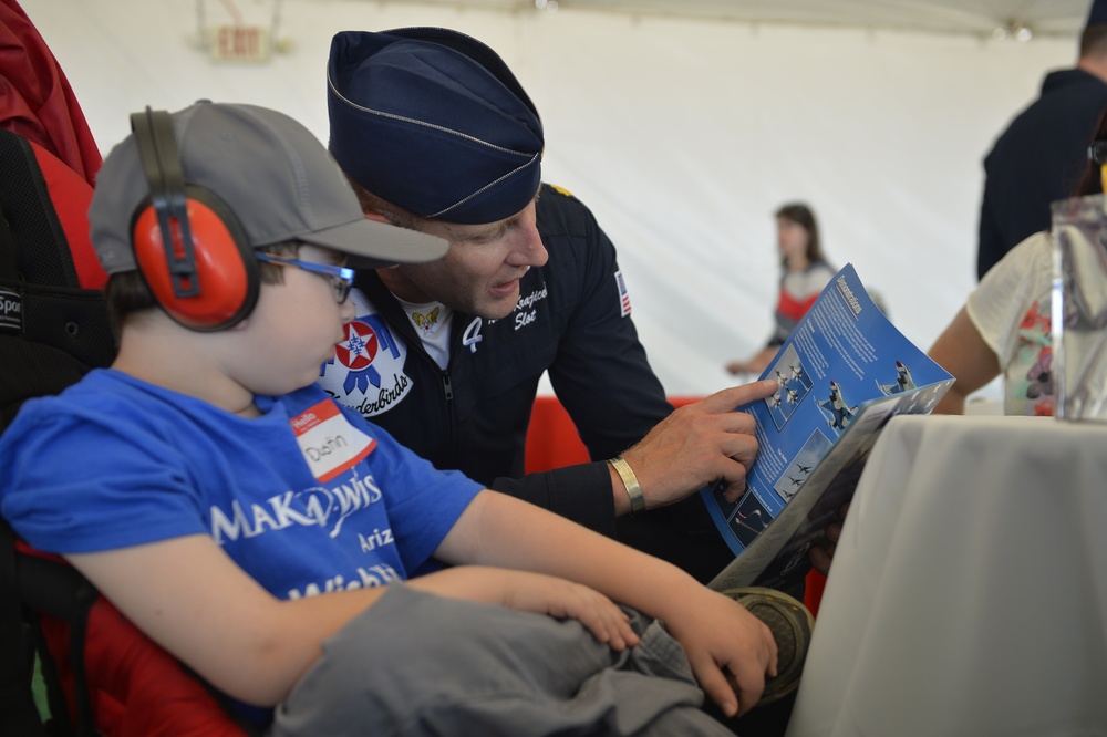 Thunderbirds perform Luke Air Force Base Air Show