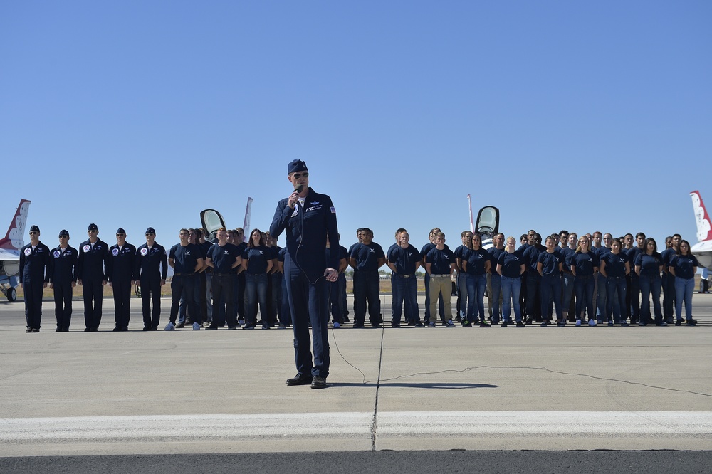 Thunderbirds perform Luke Air Force Base Air Show