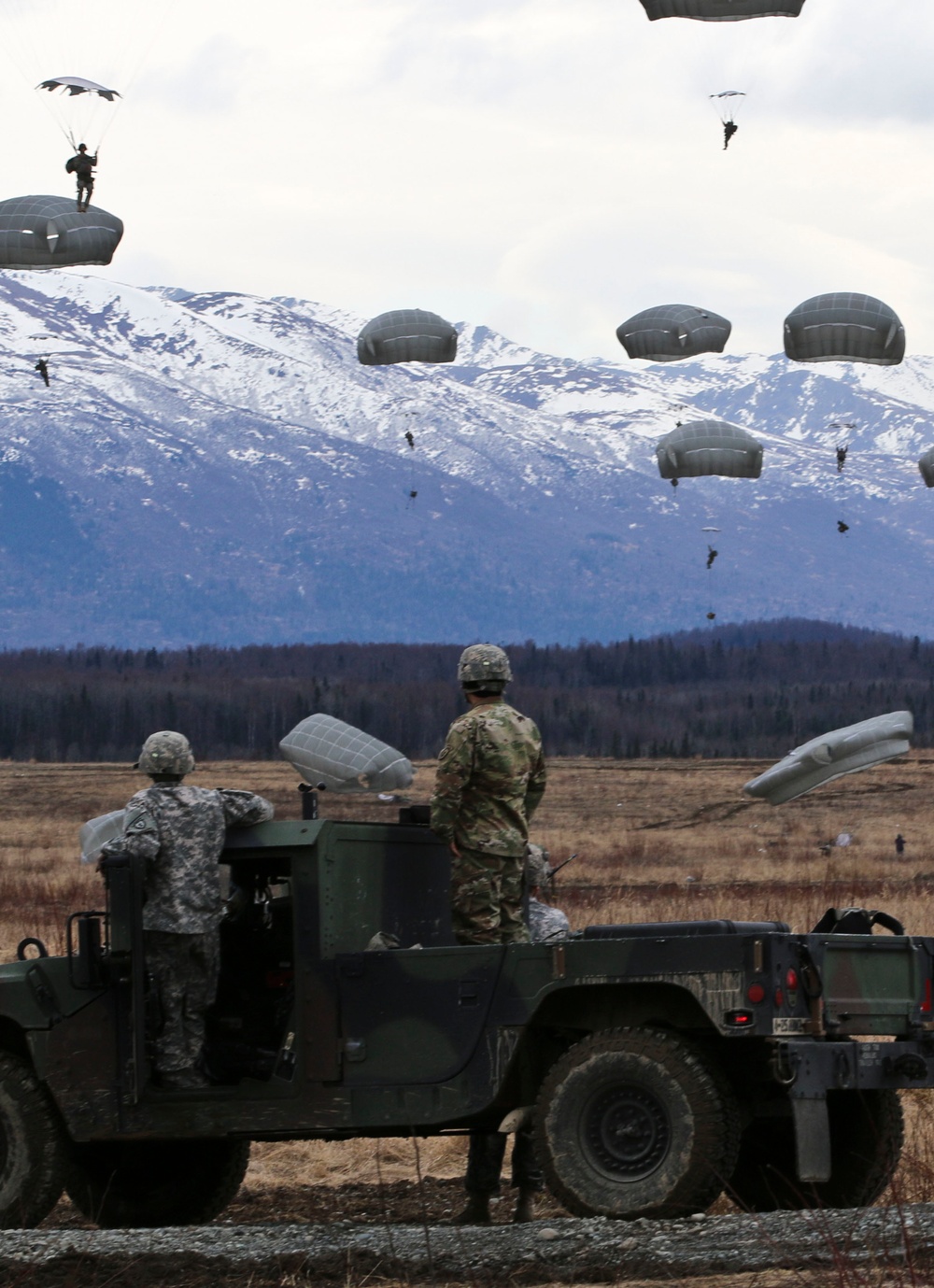 DVIDS - Images - 377th PFAR Jump [Image 4 of 6]