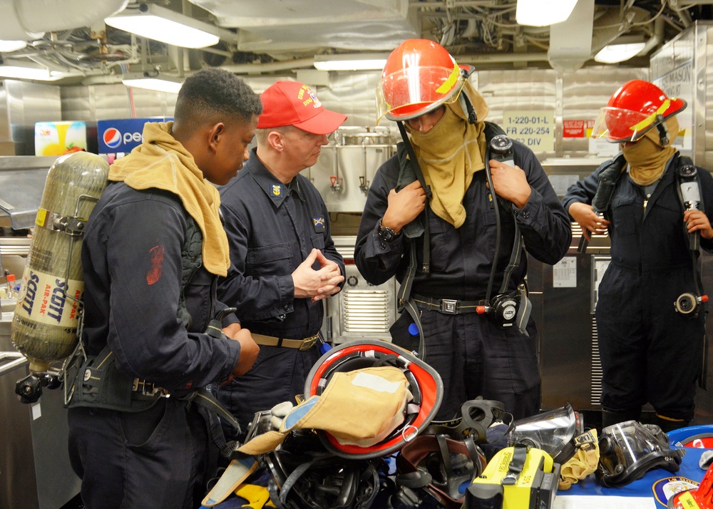 CMC Ronn Shasky Instructs Sailors During GQ Drill