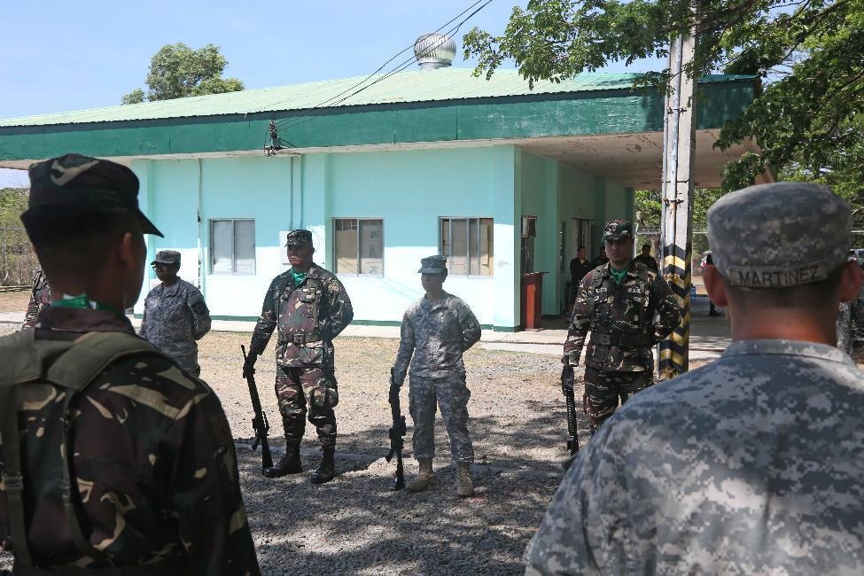 U.S., Philippine military stand shoulder-to-shoulder during opening ceremony