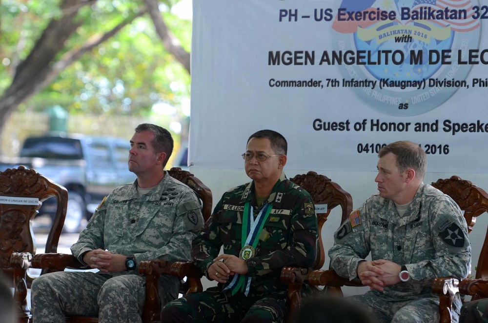 U.S., Philippine military stand shoulder-to-shoulder during opening ceremony