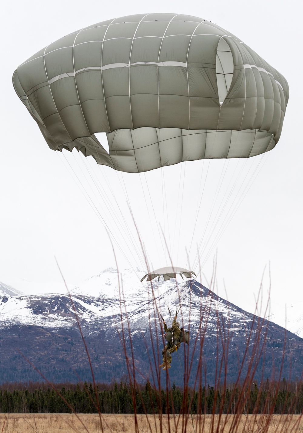 Paratroopers Conduct Forced-Entry Ops