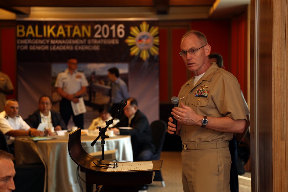 Senior leaders of AFP and US military hold emergency management seminar