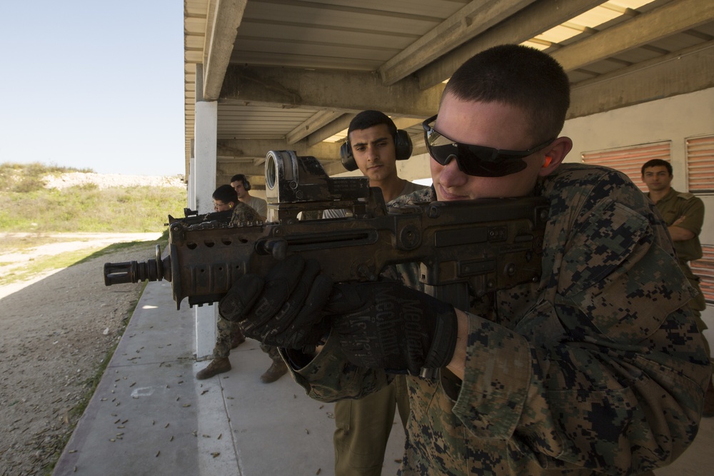 Juniper Cobra- IDF weapons shoot