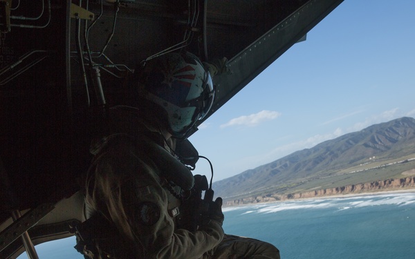 VMM-161, VMM 165 train together