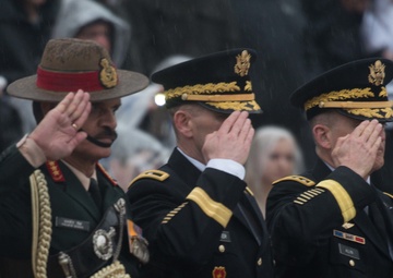 CSA of India Lays a Wreath at the Tomb of the Unknown