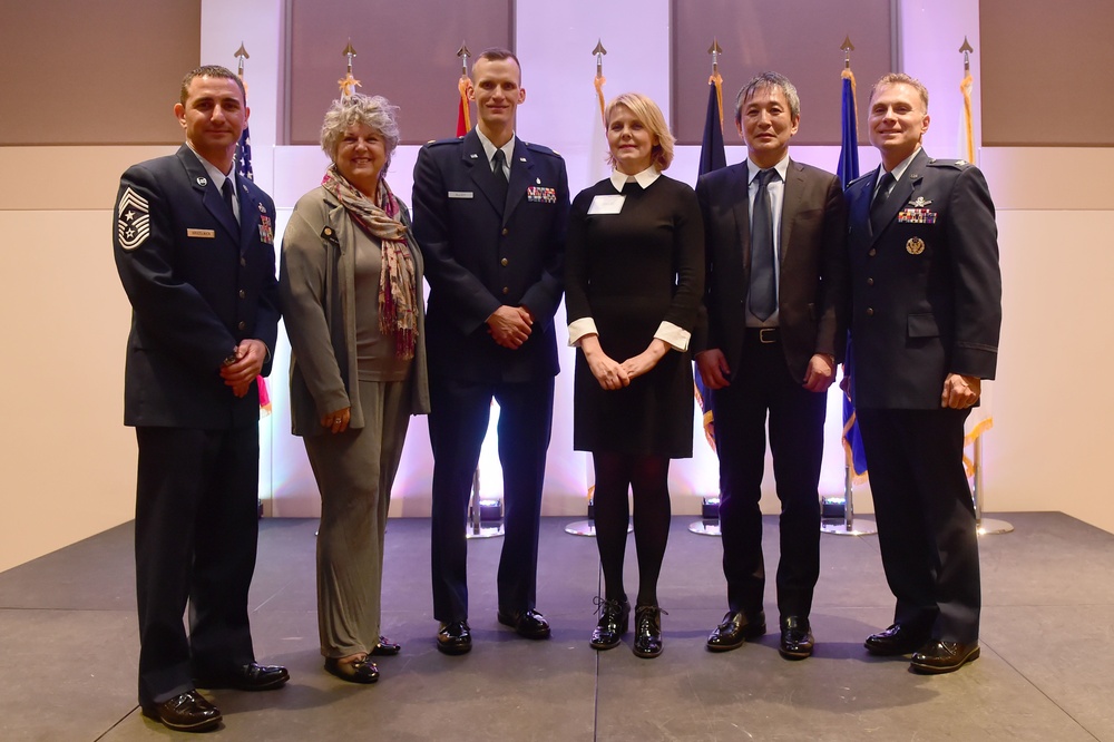 Consul-General of Japan visits Buckley