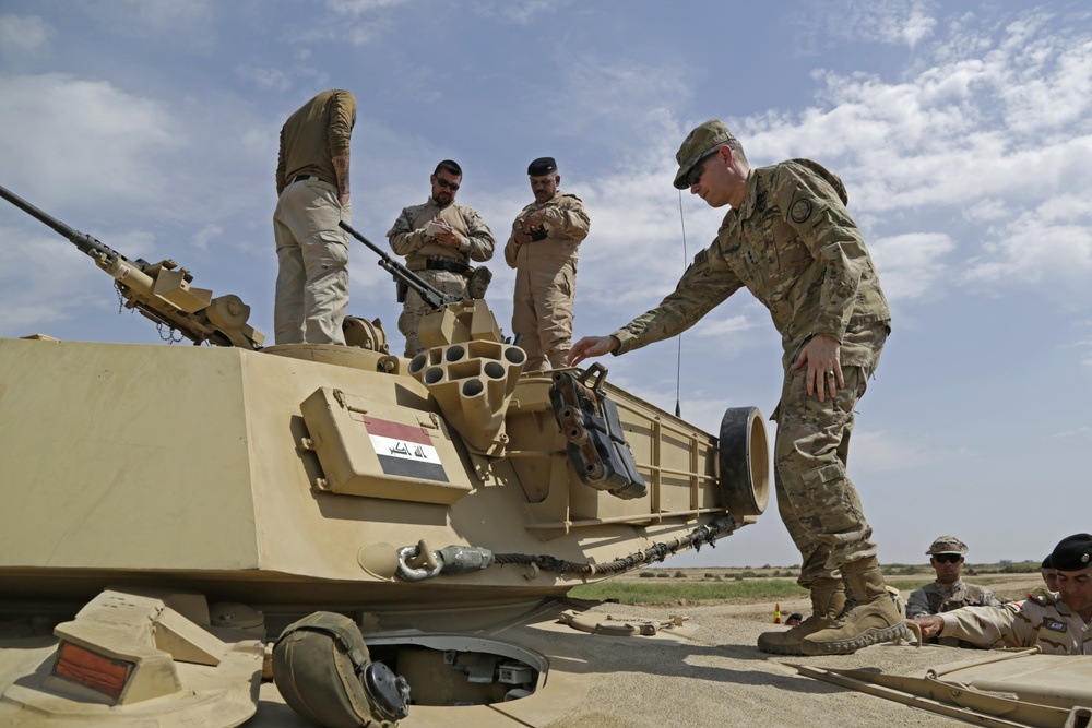 Lt Gen MacFarland visits Besmaya Range Complex