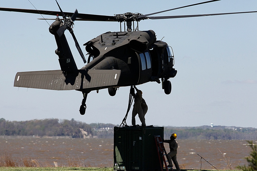 Training for every situation: CBIRF Marines conduct sling load ops